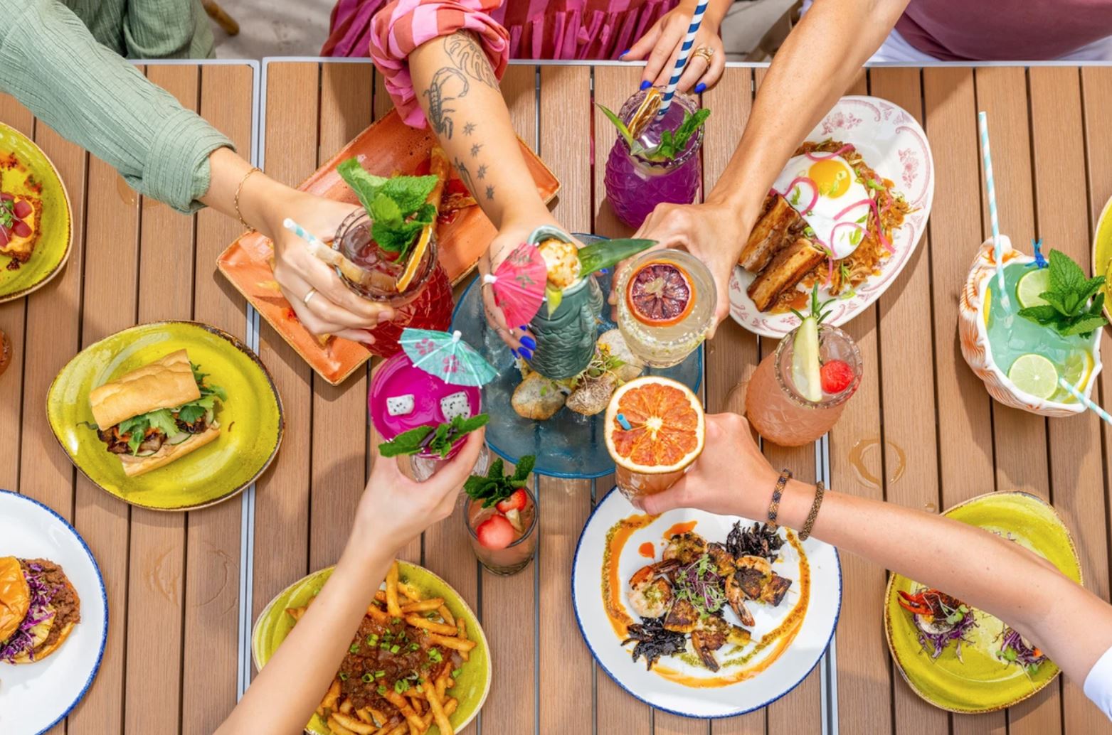 Things To Do The Daytrader Tiki Bar & Restaurant